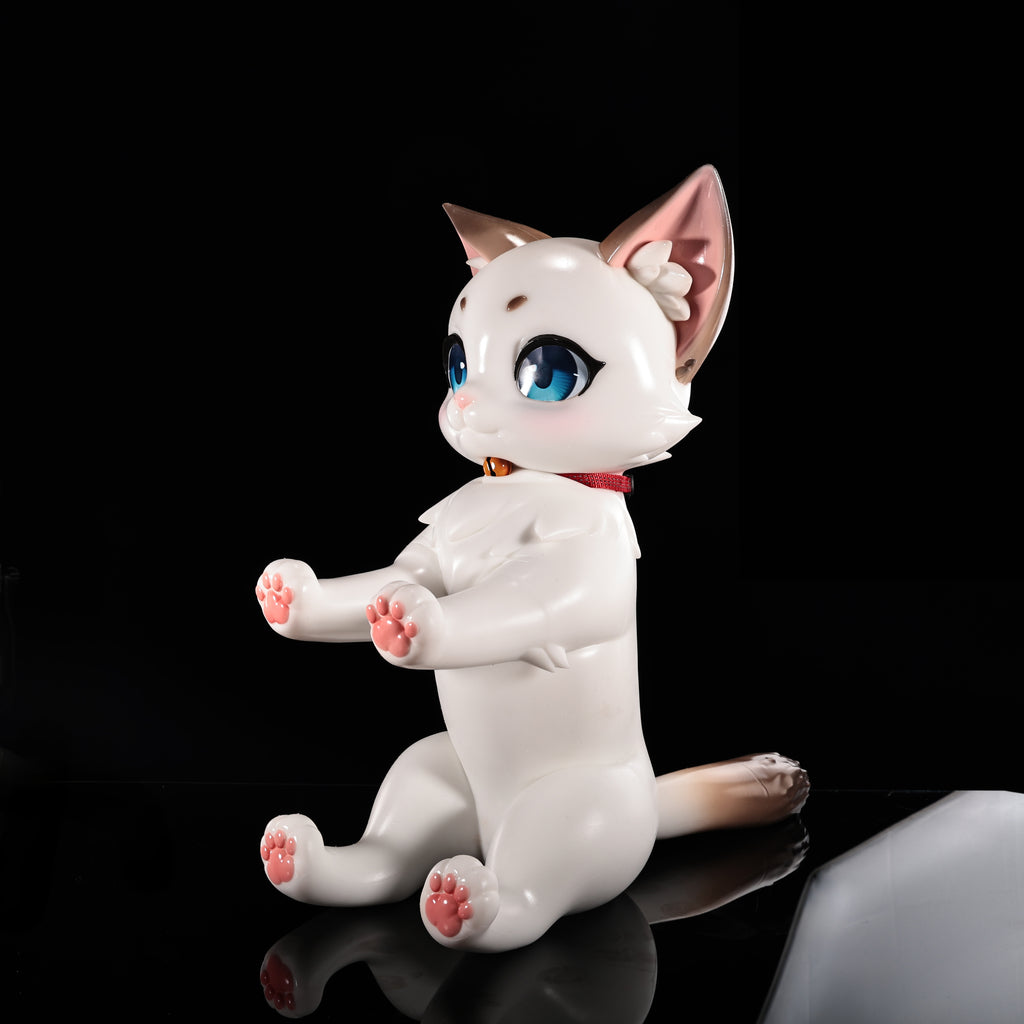 Lucky Whisker – The Fortune Feline