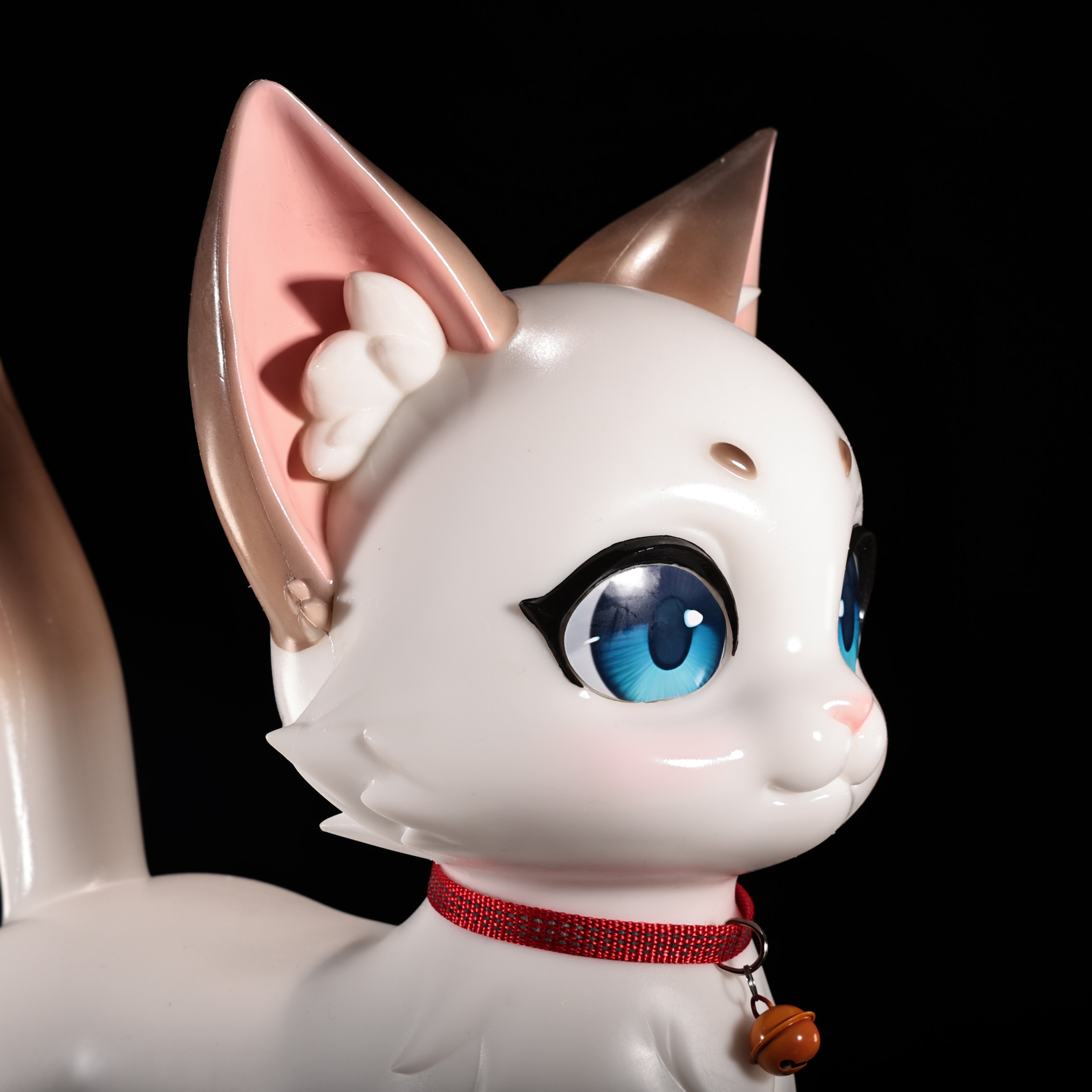 Lucky Whisker – The Fortune Feline