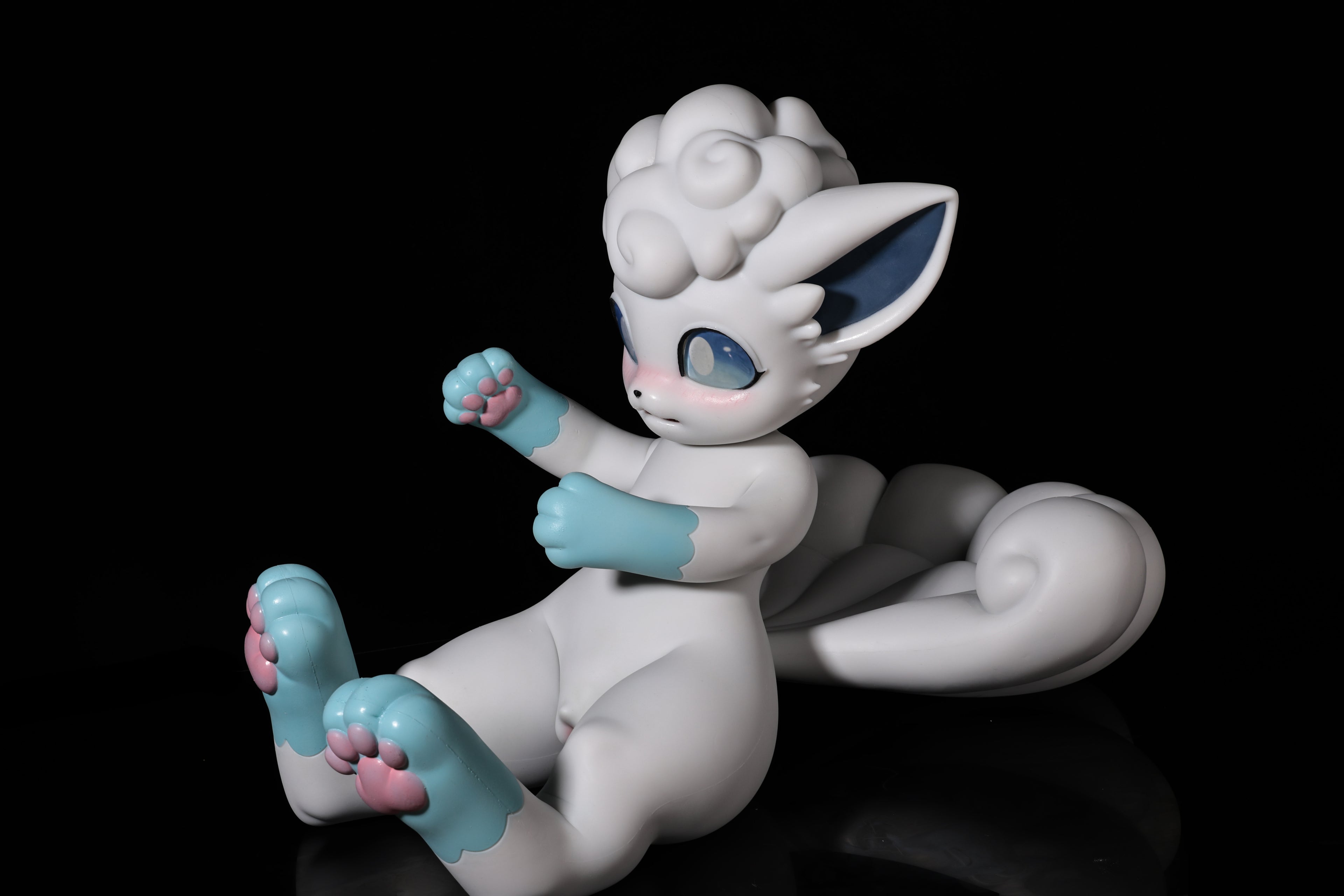 Hexi Flare – The Six-Tailed Fox