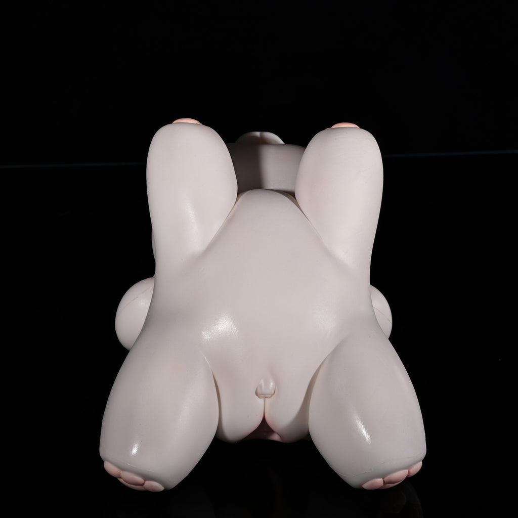 SnowPuff – The Fluffy Bear Stroker