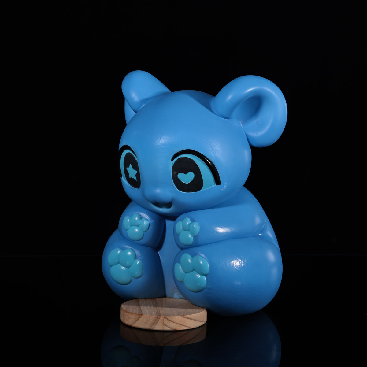 BlueBerry – The Squishy Bear Stroker