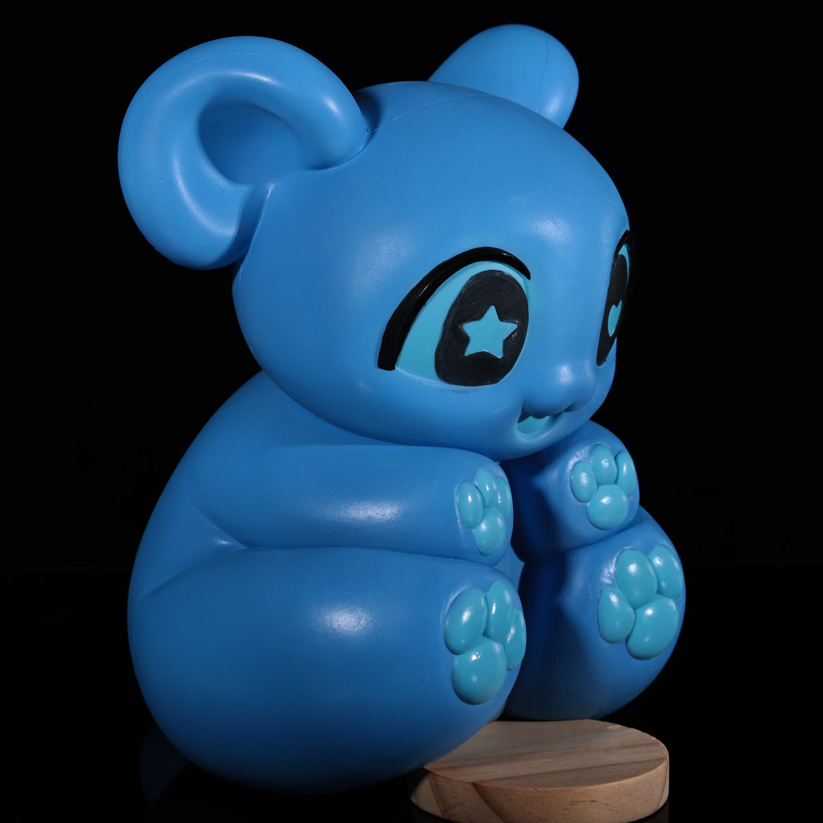 BlueBerry – The Squishy Bear Stroker