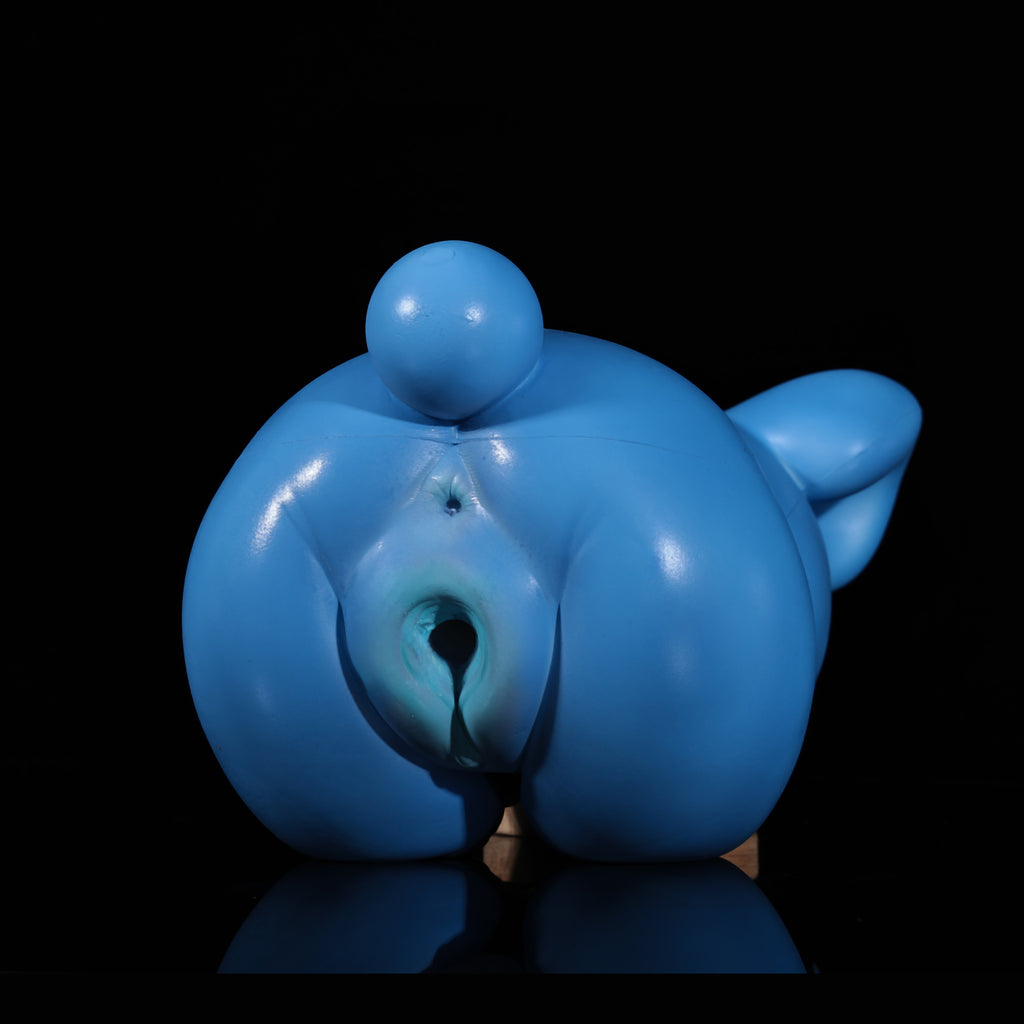 BlueBerry – The Squishy Bear Stroker